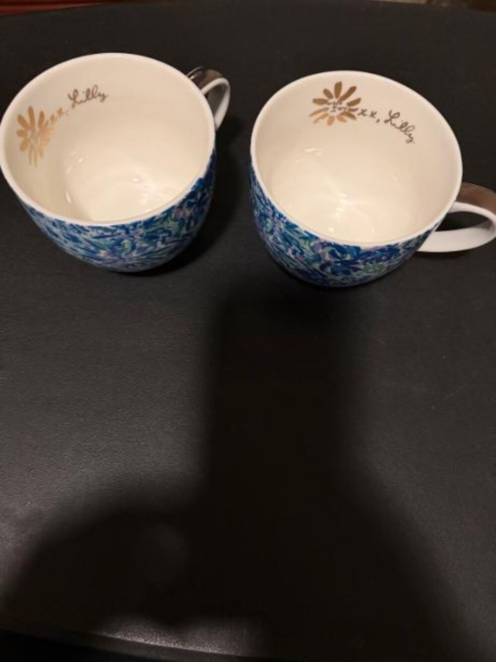 Lilly Pulitzer 2 New Ceramic Mugs Coffee Tea Blue Floral 12 oz Gold Trim Handles